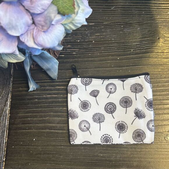 NEW Dandelions Small Canvas Coin Purse Cute Change Purse Zipper Mini Coin Pouch - Picture 2 of 2